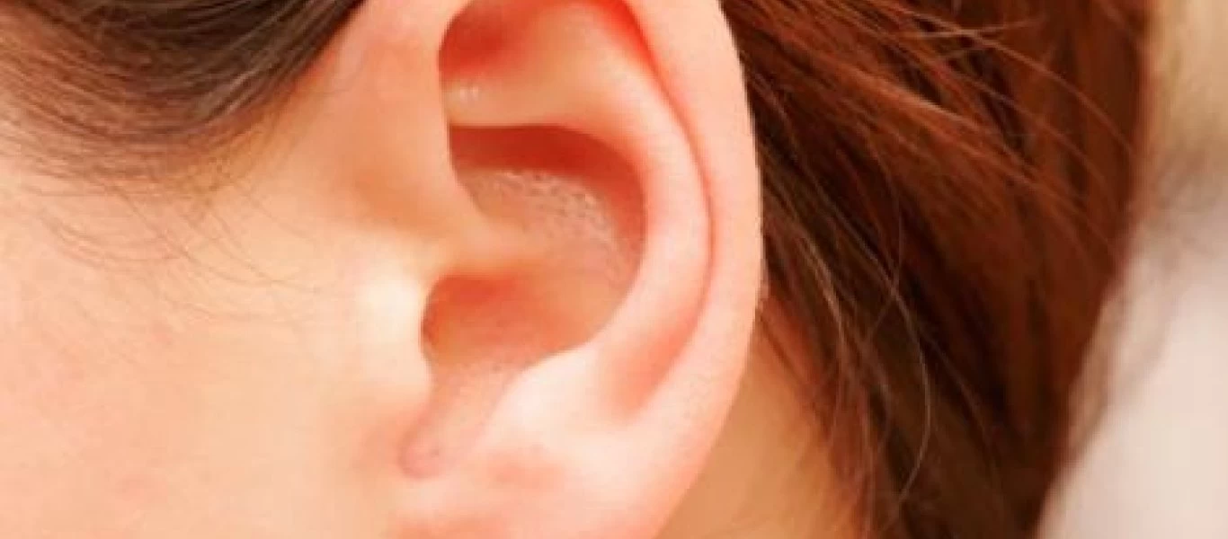 Δείτε τι θα συμβεί αν κάνετε μασάζ σε αυτό το σημείο του αυτιού σας (βίντεο)